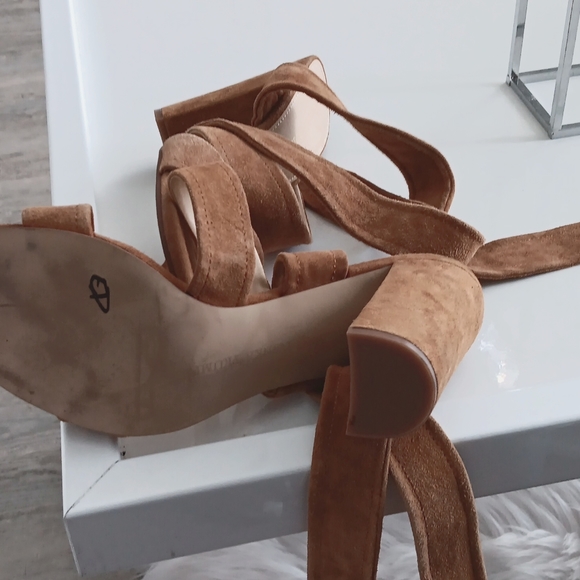 Tie ankle heels - Picture 2 of 3